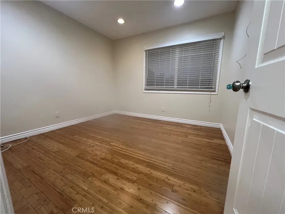 27909 Wellston Saugus, CA 91350
