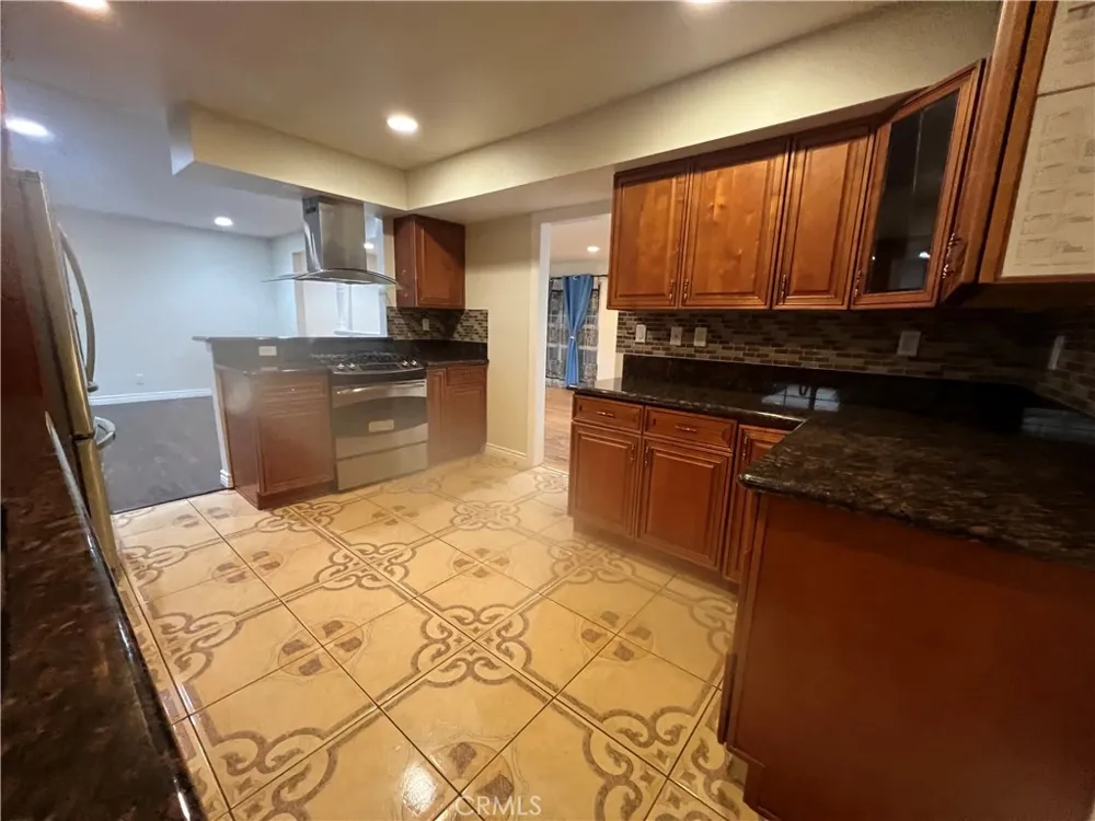 27909 Wellston Saugus, CA 91350