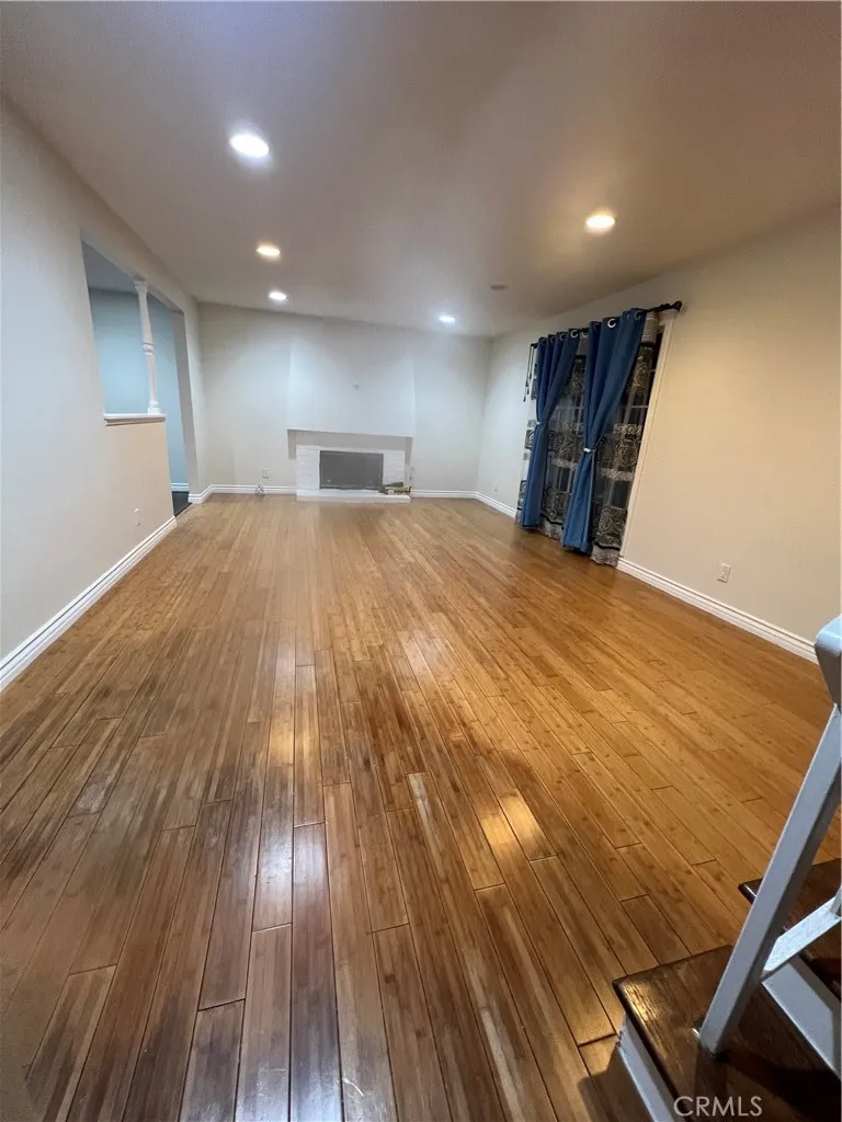 27909 Wellston Saugus, CA 91350