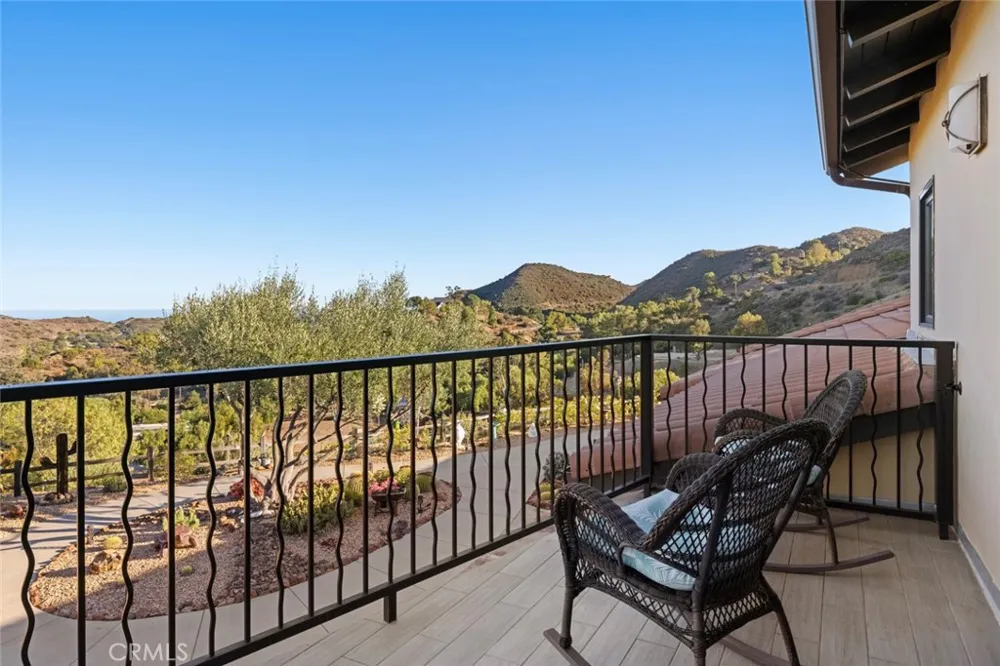 33315 Decker School Malibu, CA 90265