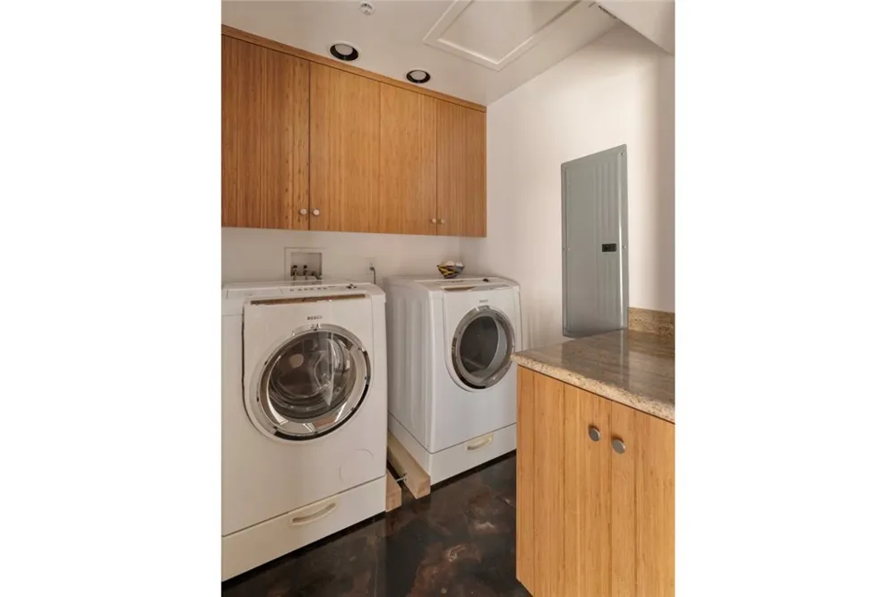 33315 Decker School Malibu, CA 90265