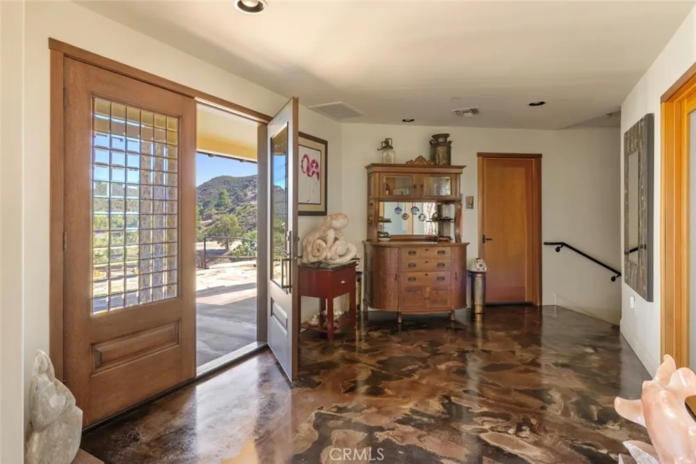 33315 Decker School Malibu, CA 90265