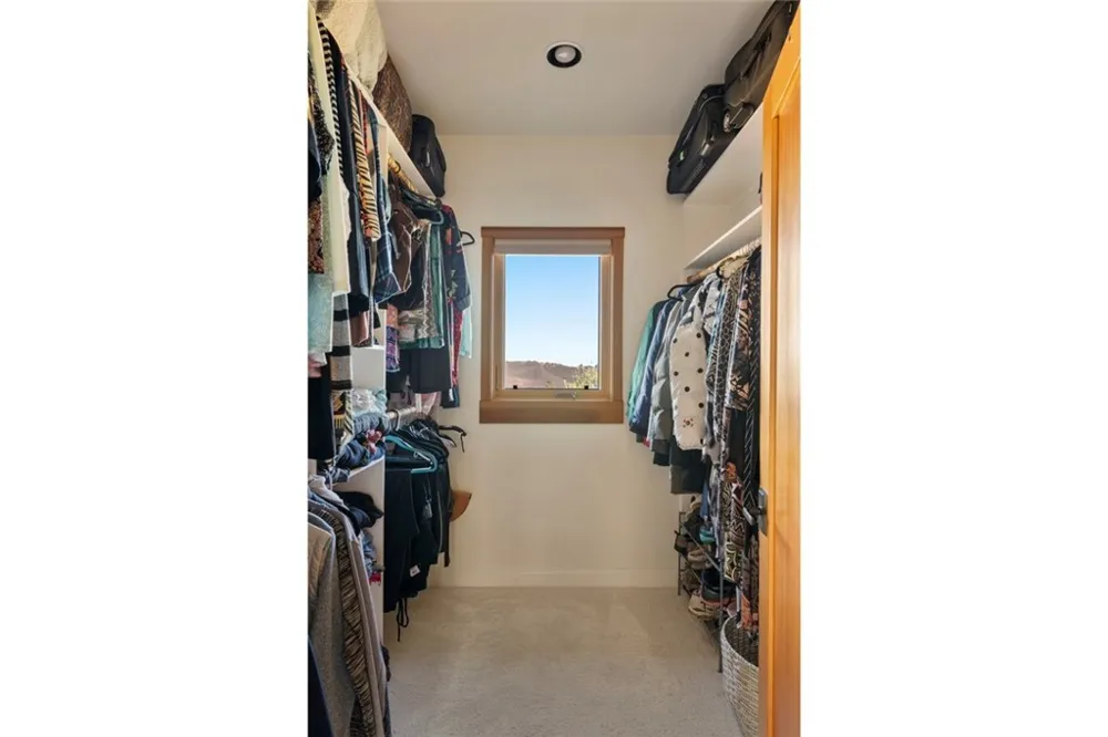 33315 Decker School Malibu, CA 90265