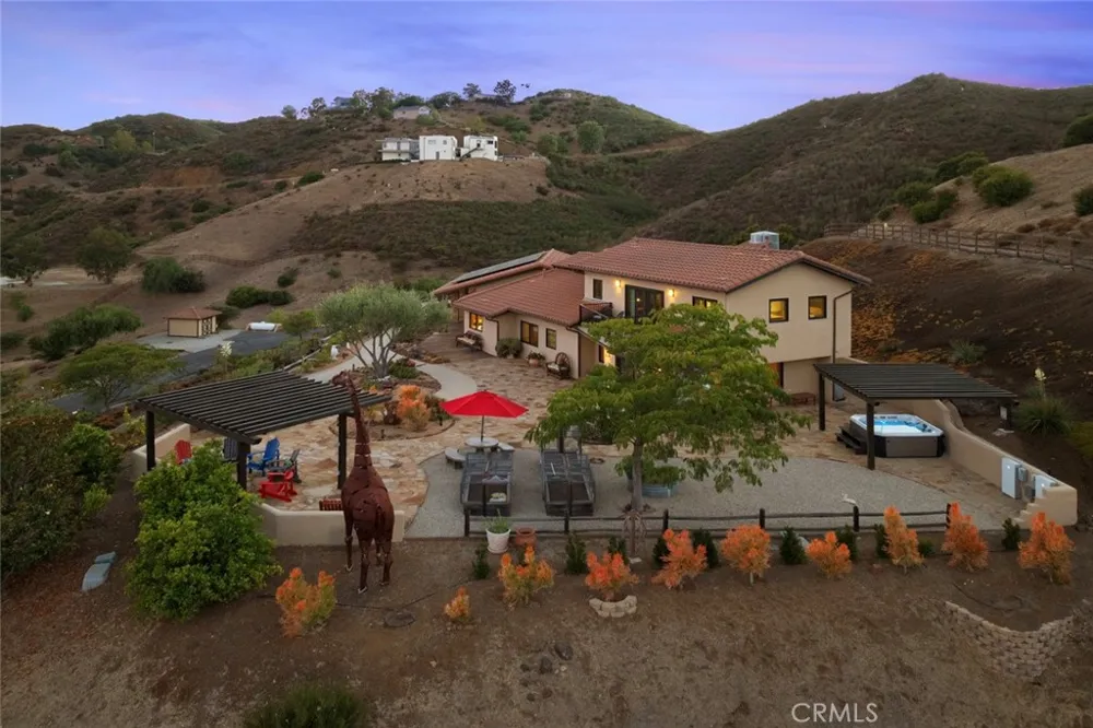 33315 Decker School Malibu, CA 90265