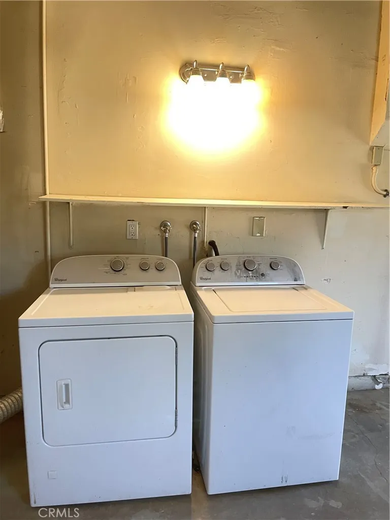 21219 Kenniston California City, CA 93505