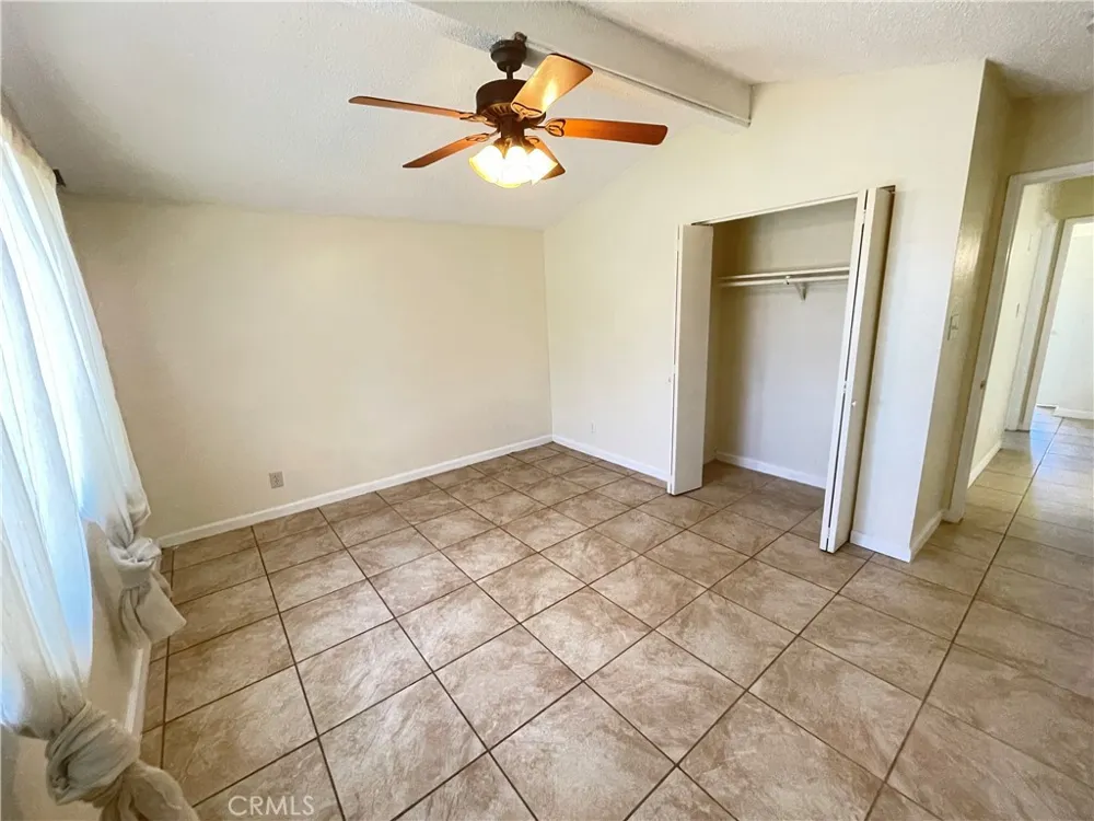 21219 Kenniston California City, CA 93505