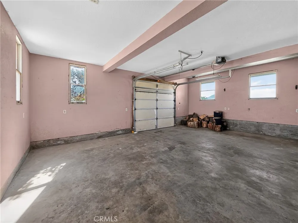 405 Old Cottonwood Creek Road Hornbrook, CA 96044