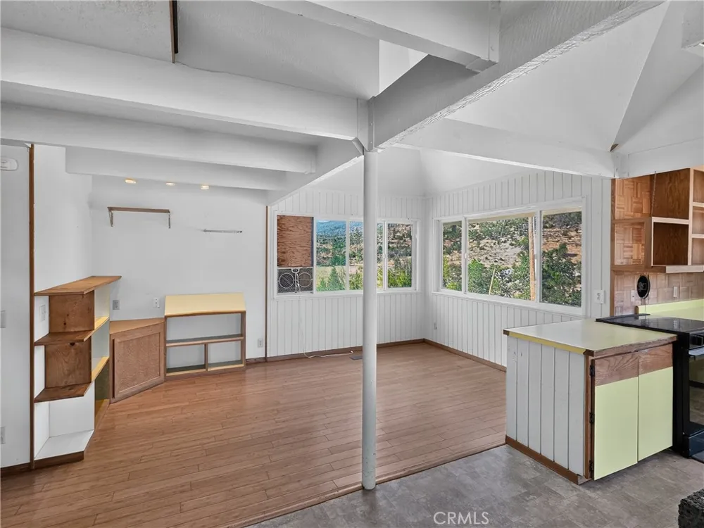 405 Old Cottonwood Creek Road Hornbrook, CA 96044