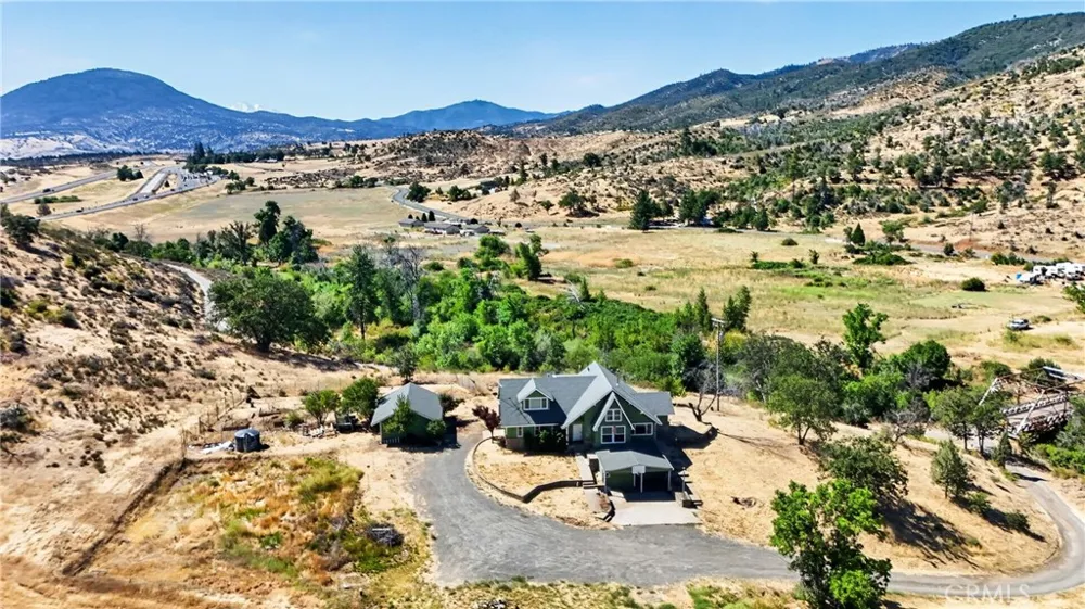 405 Old Cottonwood Creek Road Hornbrook, CA 96044