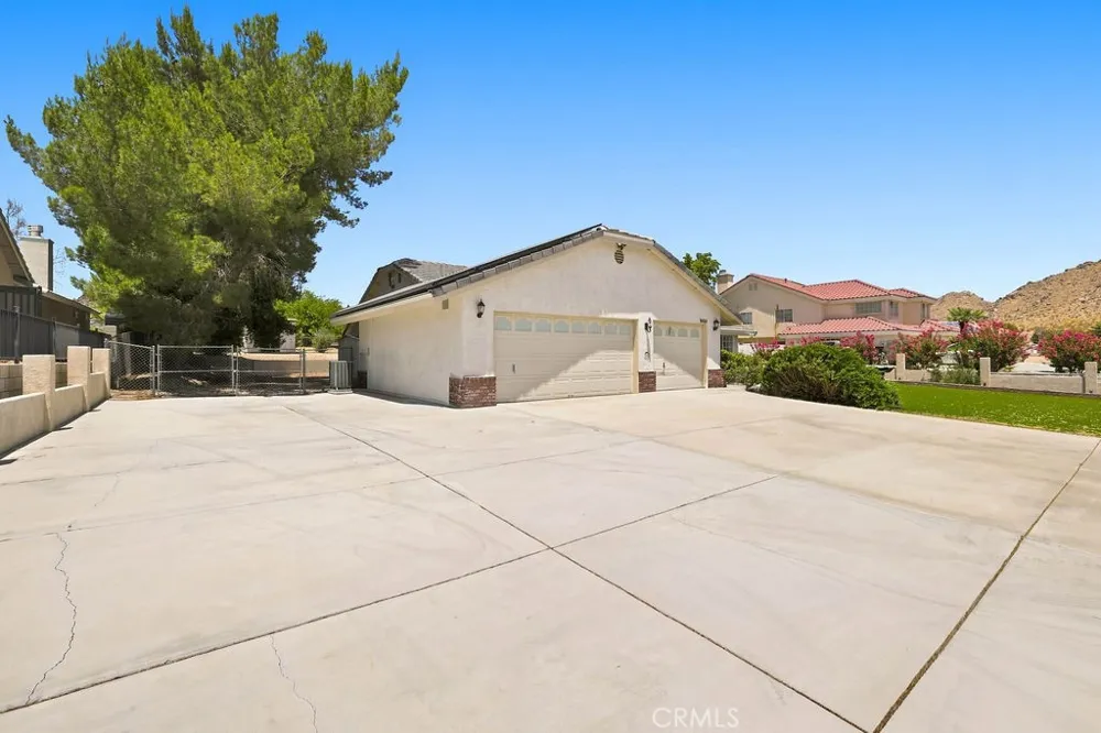 18668 Kamana Road Apple Valley, CA 92307