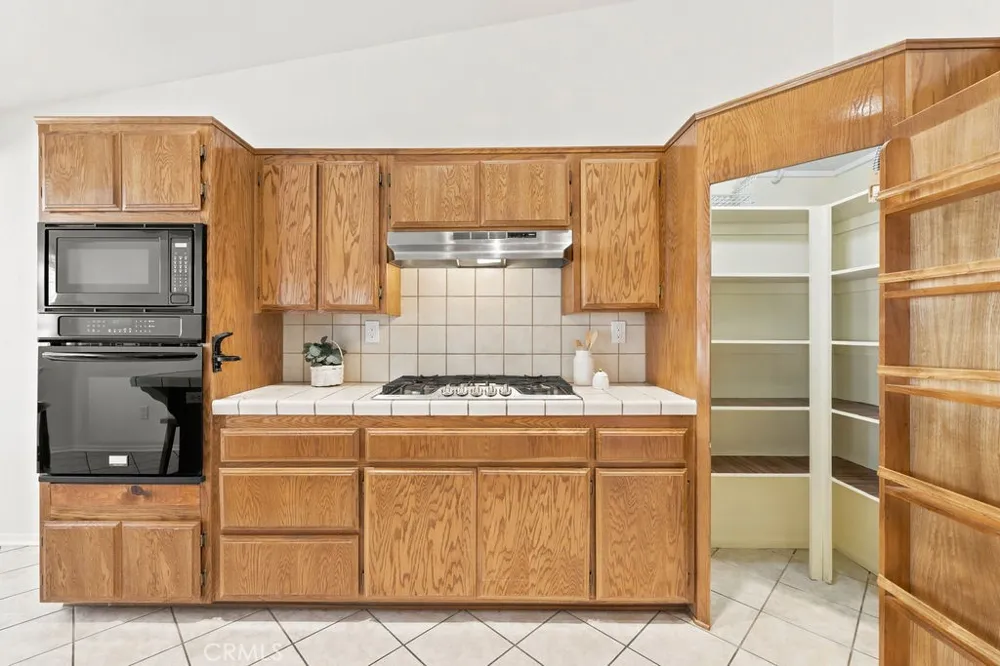 18668 Kamana Road Apple Valley, CA 92307