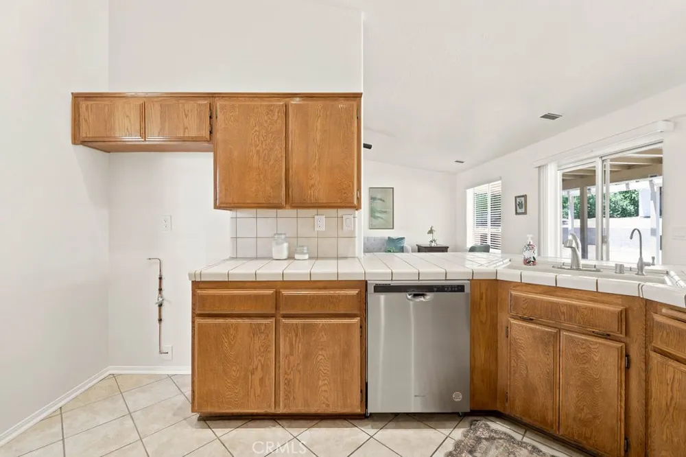18668 Kamana Road Apple Valley, CA 92307