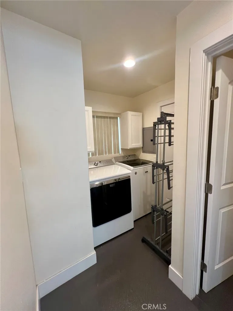 17161 Vintage Northridge, CA 91325