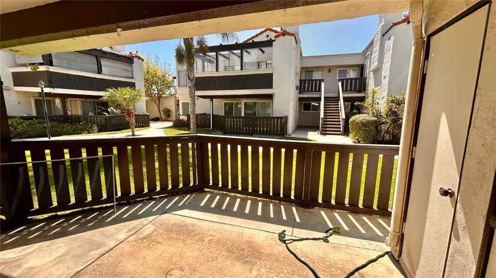 1927 W Houston #5 Fullerton, CA 92833