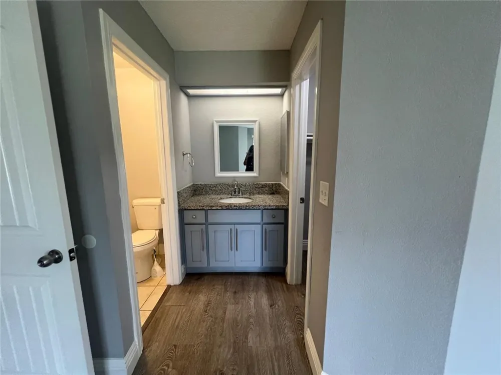 1927 W Houston #5 Fullerton, CA 92833