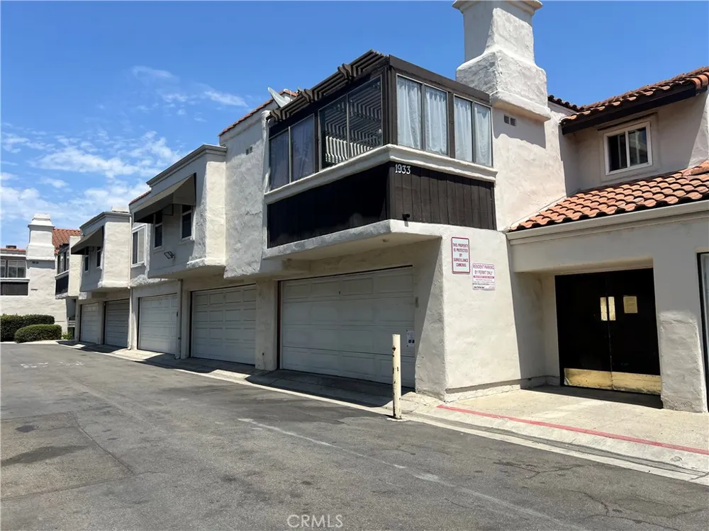 1927 W Houston #5 Fullerton, CA 92833