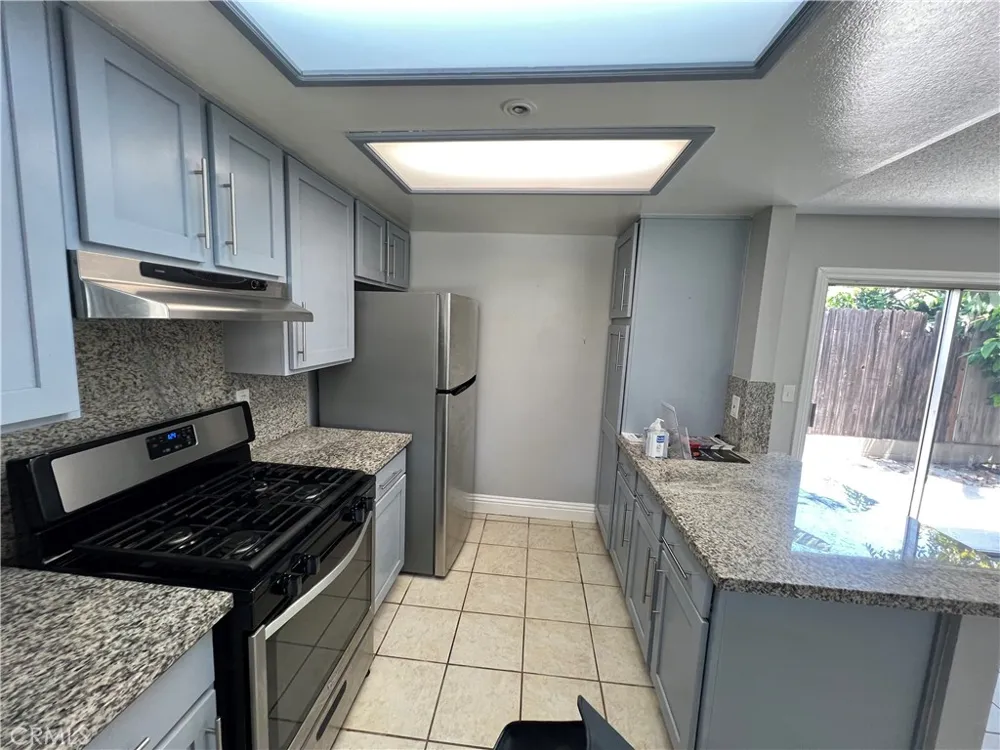 1927 W Houston #5 Fullerton, CA 92833