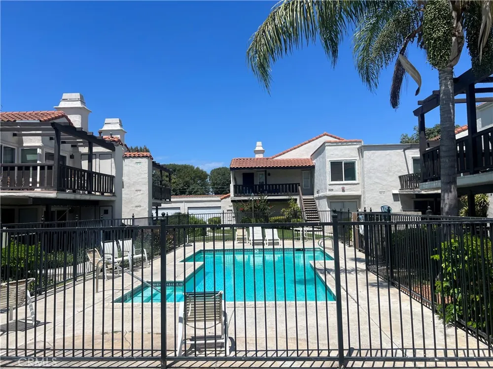 1927 W Houston #5 Fullerton, CA 92833