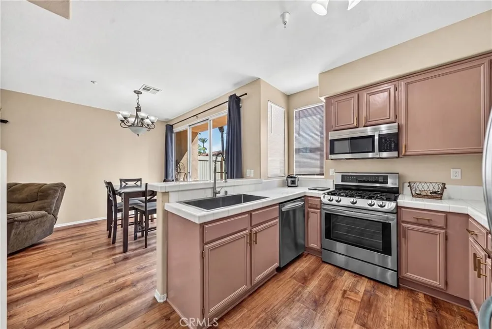 39211 Turtle Bay #E Murrieta, CA 92563