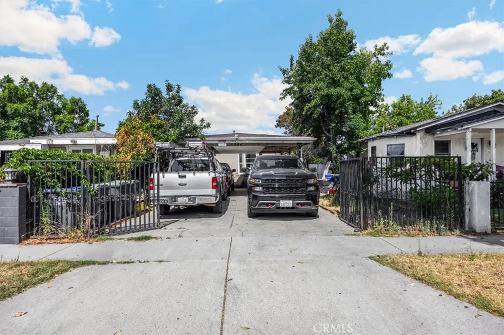 304 Susan #A and B Santa Ana, CA 92703