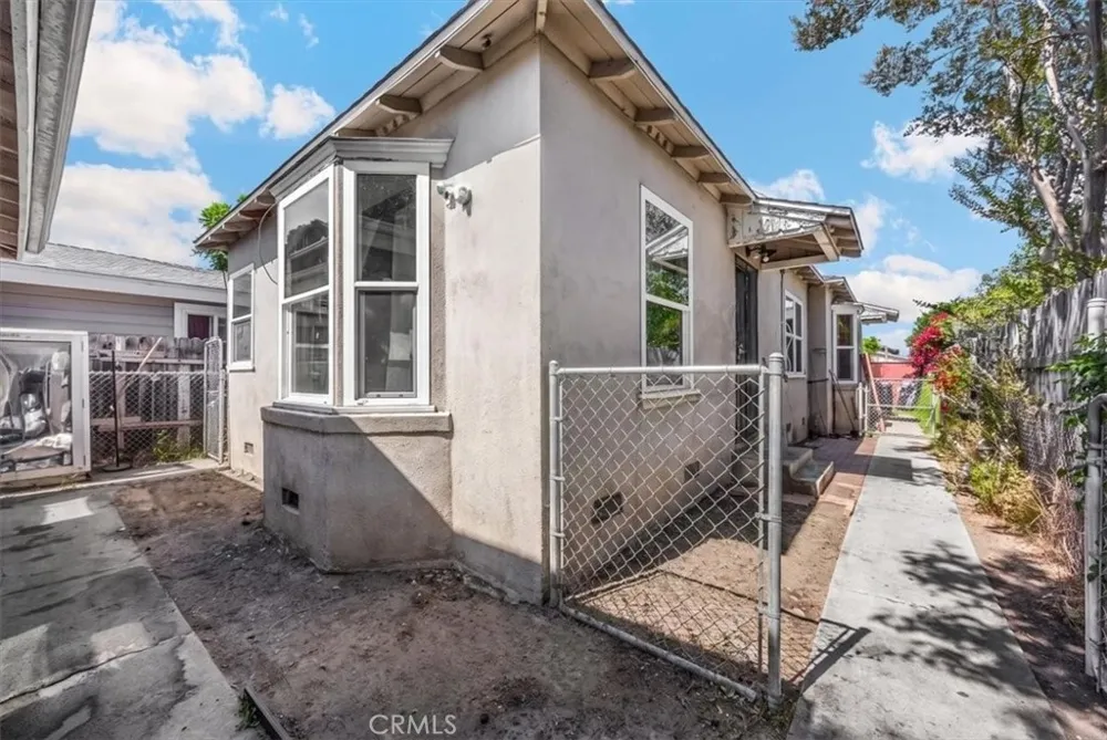 304 Susan #A and B Santa Ana, CA 92703