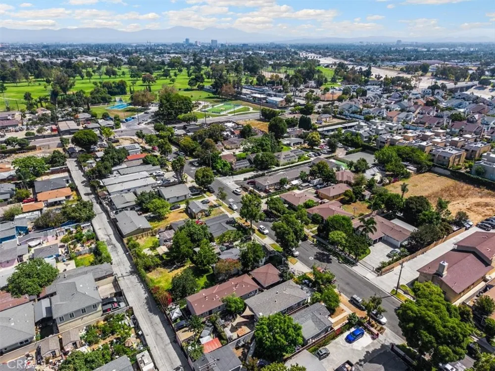 304 Susan #A and B Santa Ana, CA 92703