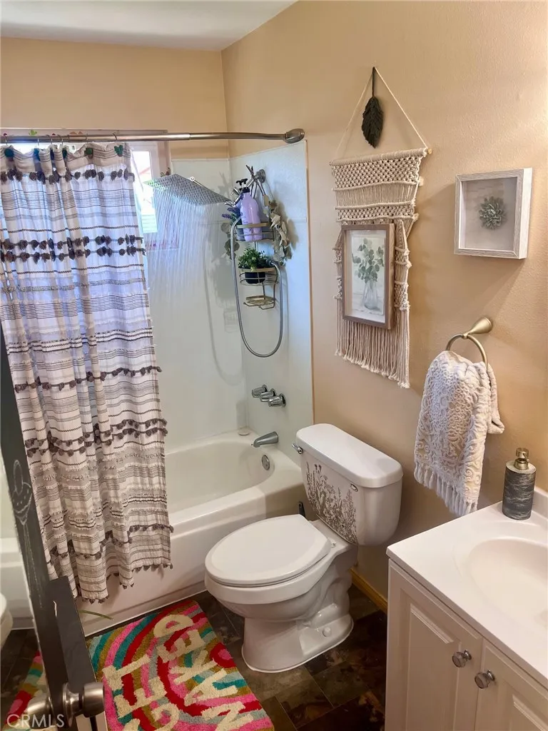 164 Old Woman Springs Yucca Valley, CA 92284