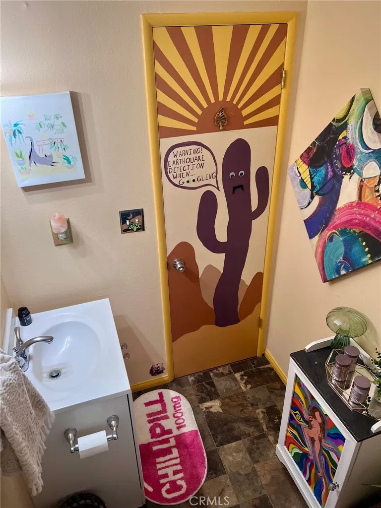 164 Old Woman Springs Yucca Valley, CA 92284
