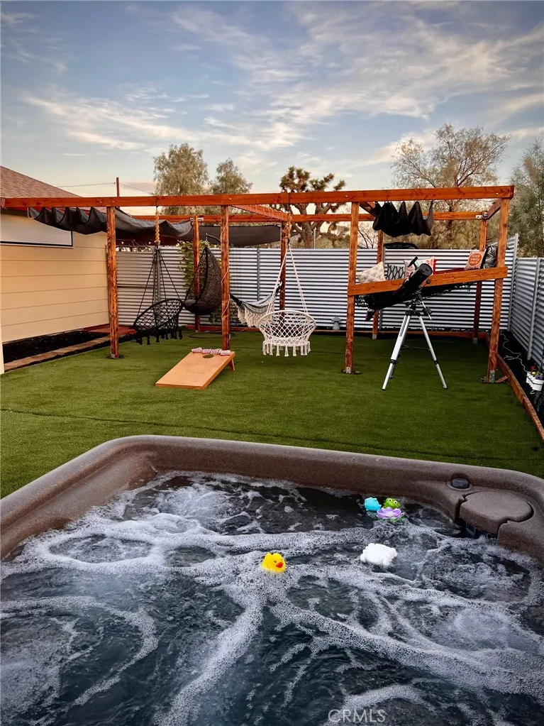 164 Old Woman Springs Yucca Valley, CA 92284