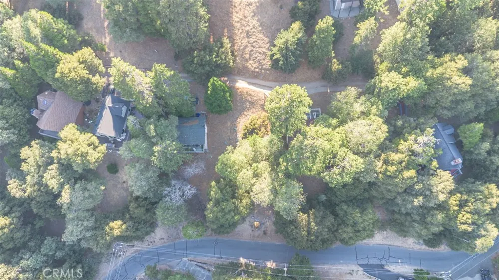 310 Wylerhorn Crestline, CA 92325
