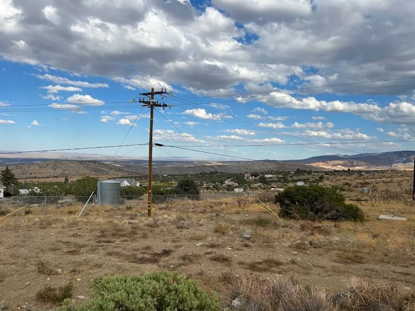 11890 Juniper Hills Littlerock, CA 93543
