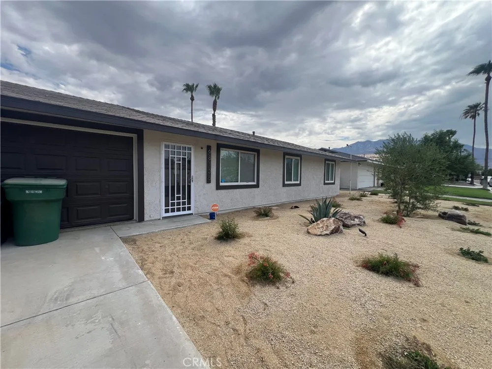 68135 Peladora Cathedral City, CA 92234