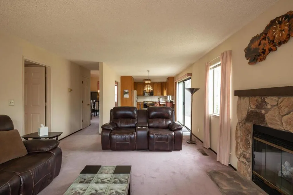 1219 Willow Court Gilroy, CA 95020