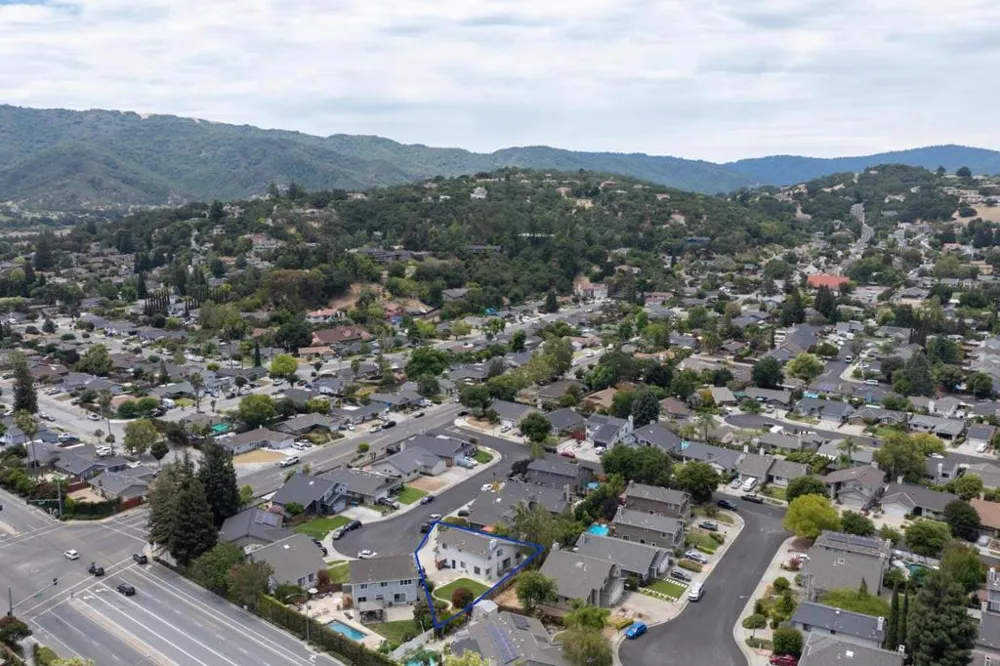 1219 Willow Court Gilroy, CA 95020