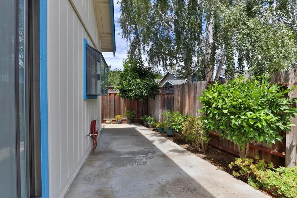 1219 Willow Court Gilroy, CA 95020
