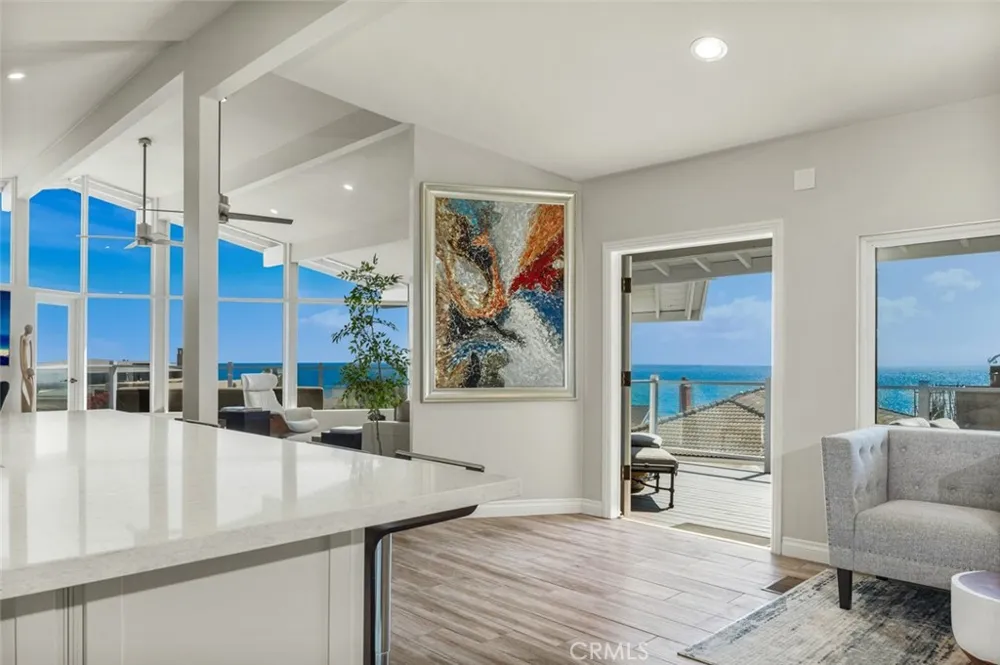 2 Camel Point Laguna Beach, CA 92651