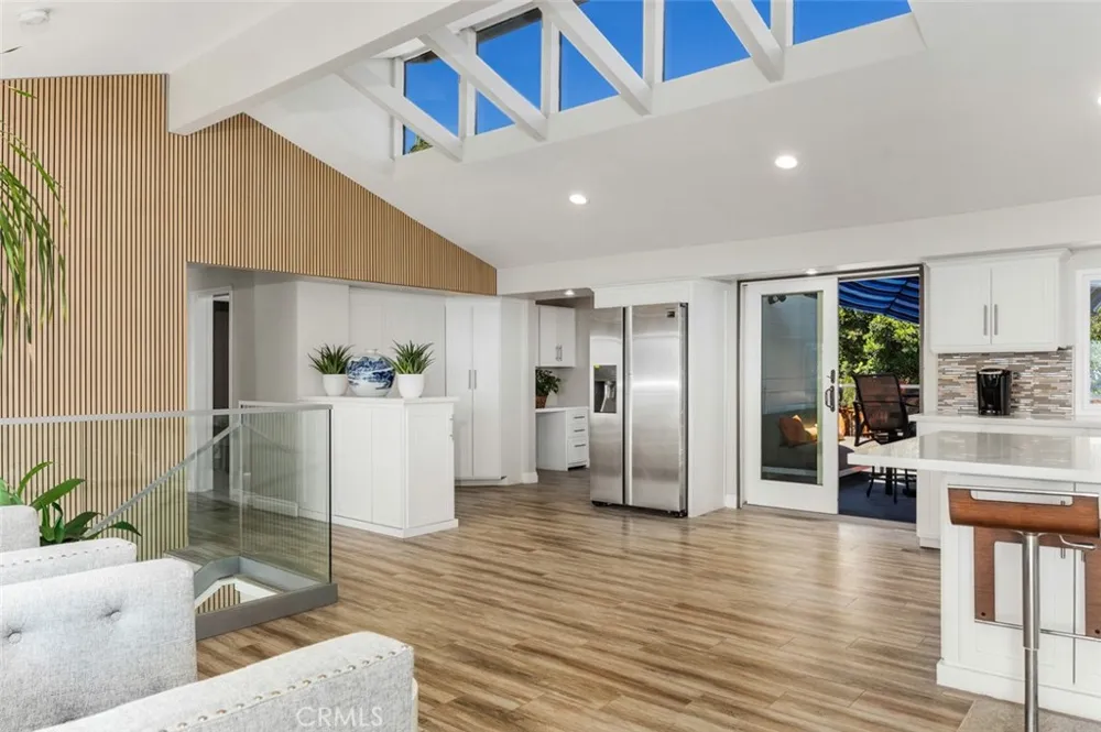 2 Camel Point Laguna Beach, CA 92651