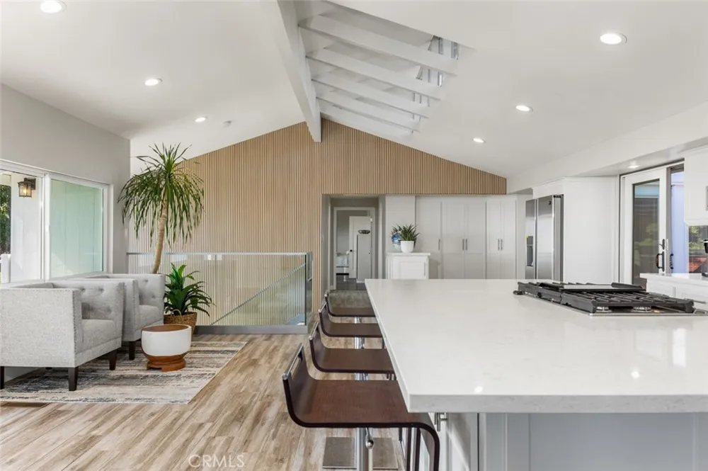 2 Camel Point Laguna Beach, CA 92651