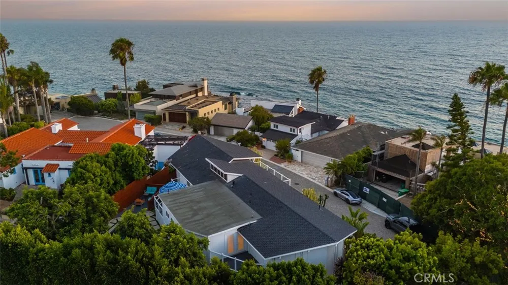2 Camel Point Laguna Beach, CA 92651