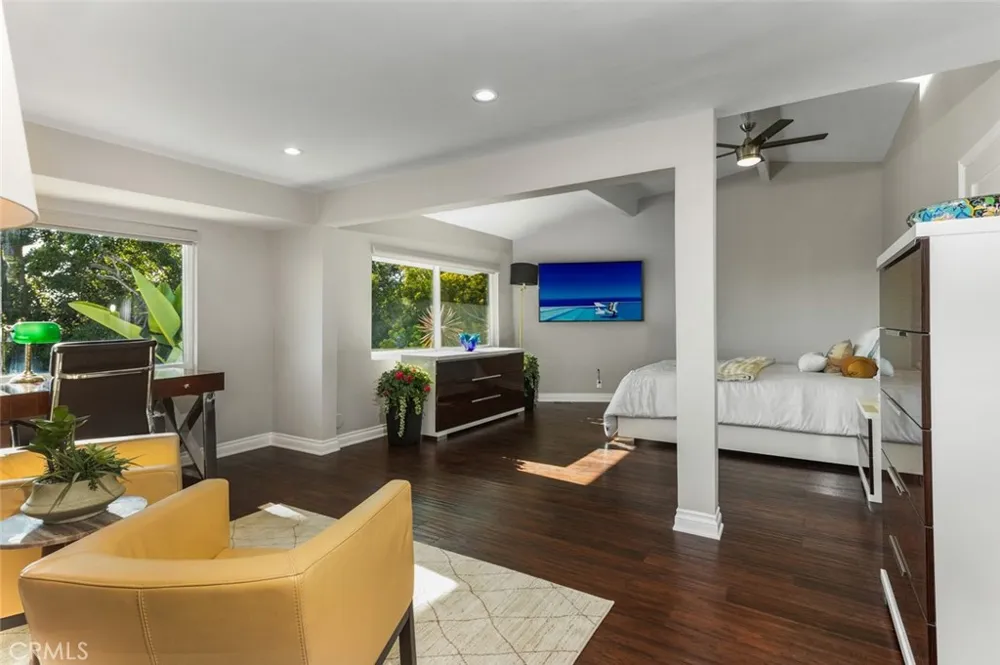 2 Camel Point Laguna Beach, CA 92651