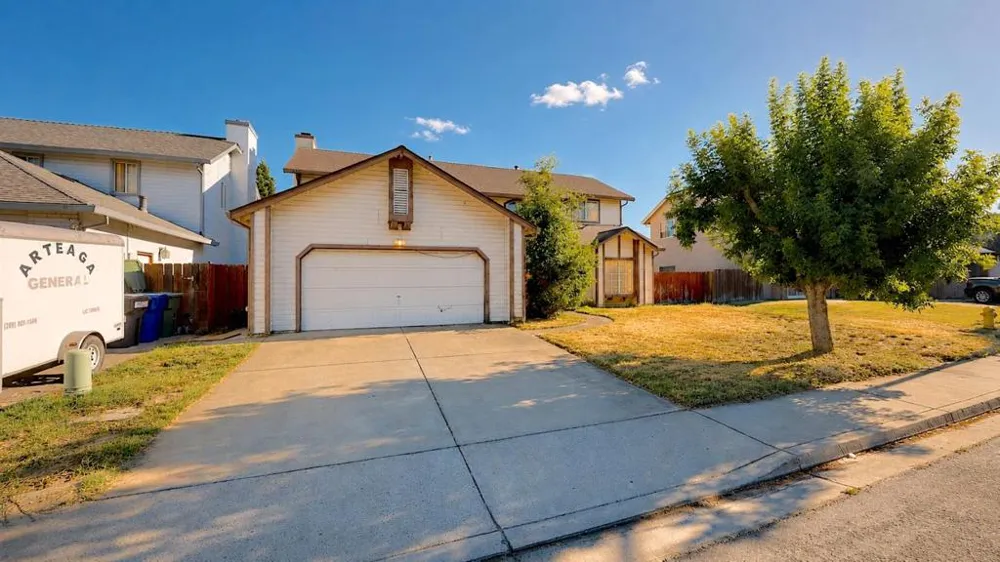 1961 Nikki Ann Way Turlock, CA 95380