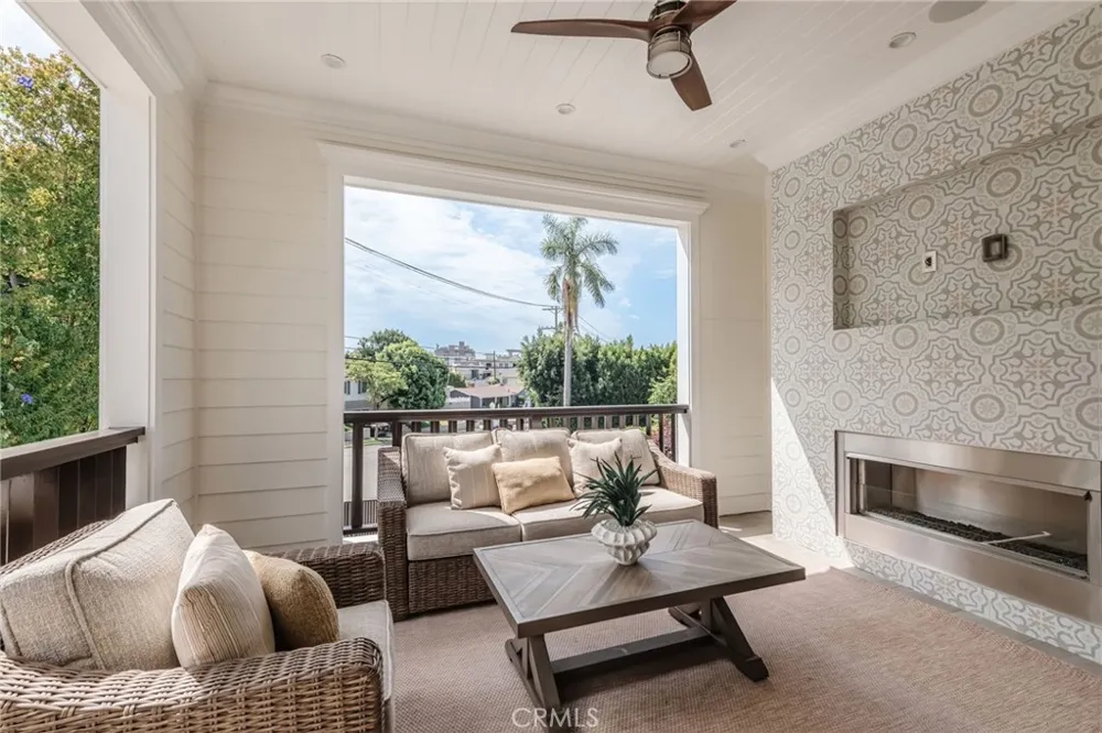 10555 Holman Los Angeles, CA 90024