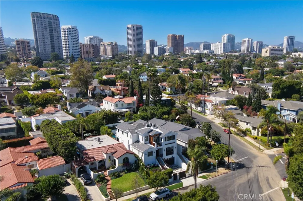 10555 Holman Los Angeles, CA 90024
