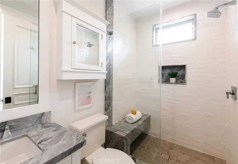 10555 Holman Los Angeles, CA 90024