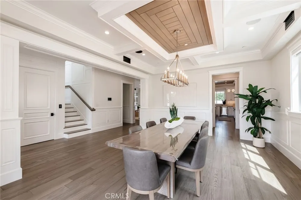 10555 Holman Los Angeles, CA 90024