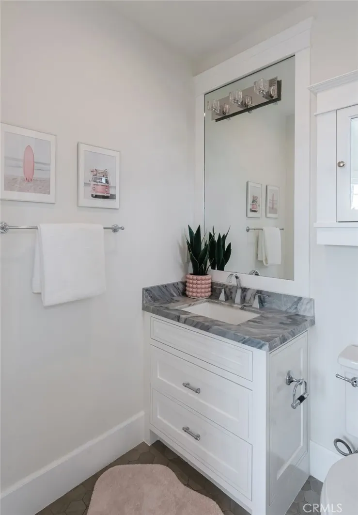 10555 Holman Los Angeles, CA 90024