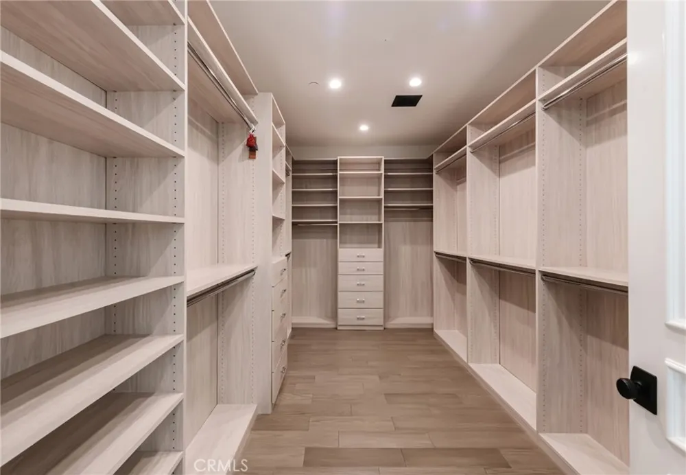 10555 Holman Los Angeles, CA 90024