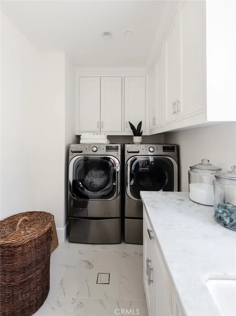 10555 Holman Los Angeles, CA 90024