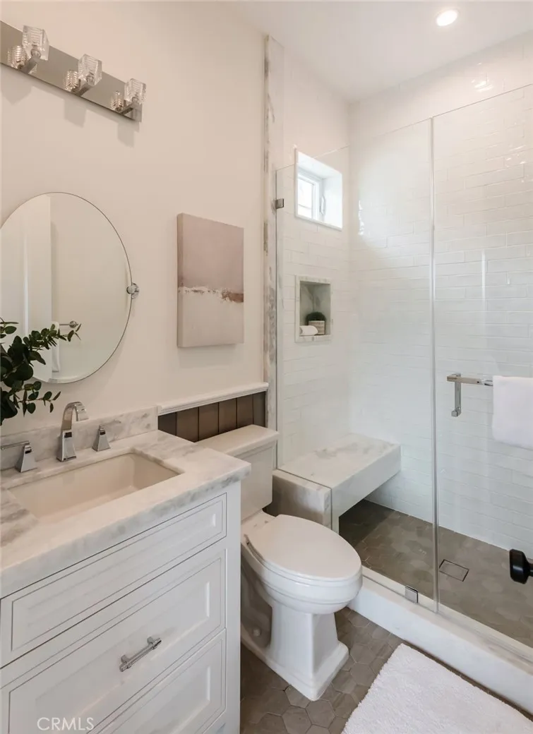 10555 Holman Los Angeles, CA 90024