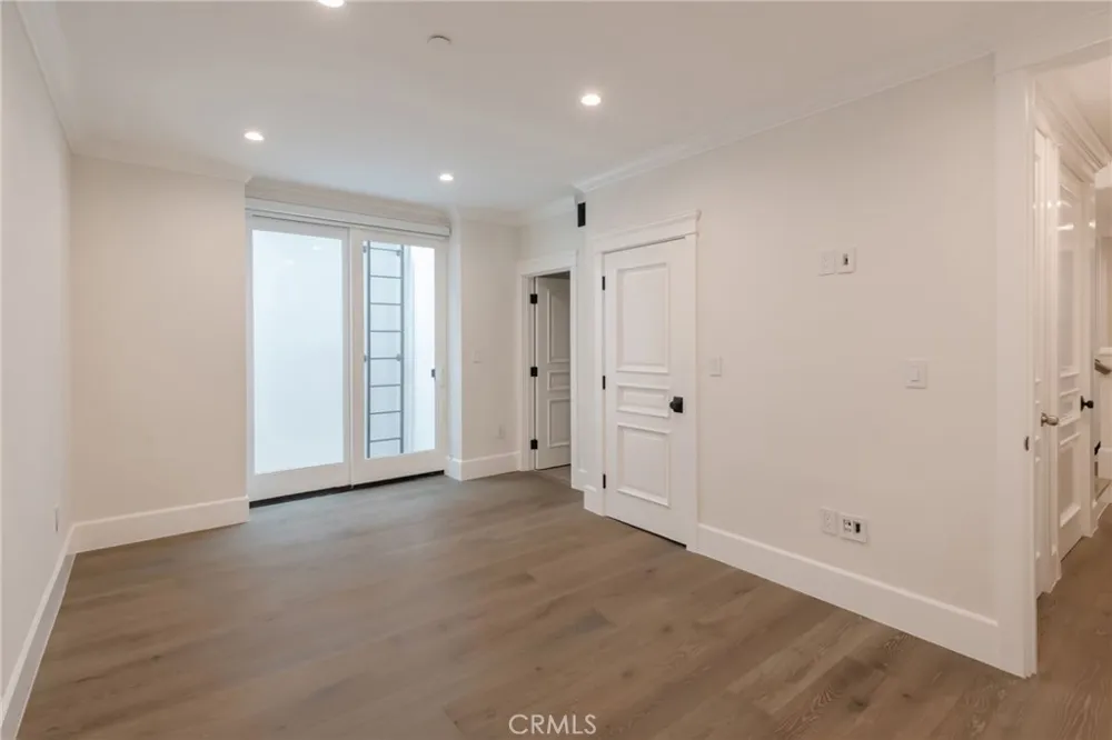 10555 Holman Los Angeles, CA 90024